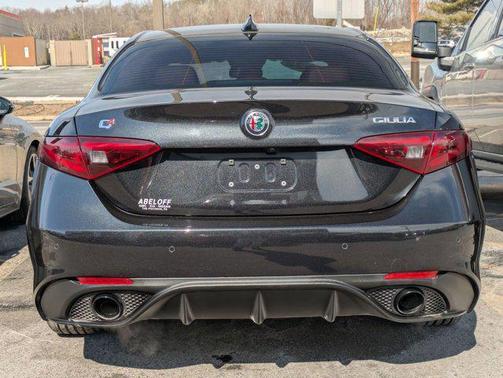 2022 Alfa Romeo Giulia Veloce