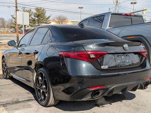 2022 Alfa Romeo Giulia Veloce
