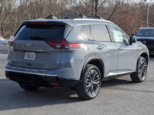 2025 Nissan Rogue Platinum