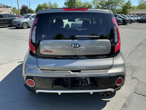 Titanium Gray 2018 Kia Soul !
