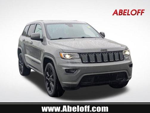 2022 Jeep Grand Cherokee Laredo