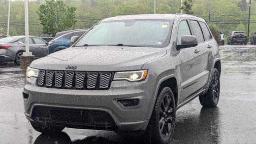 2022 Jeep Grand Cherokee Laredo
