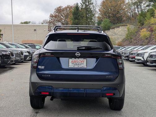 2026 Nissan Kicks SV