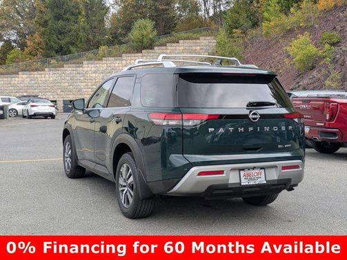 2025 Nissan Pathfinder SL 4WD