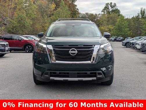 2025 Nissan Pathfinder SL 4WD