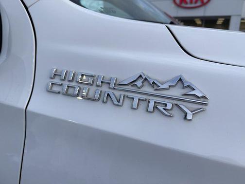 2021 Chevrolet Tahoe 4WD High Country