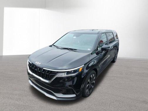 2024 Kia Carnival EX
