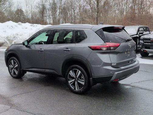 2024 Nissan Rogue SL