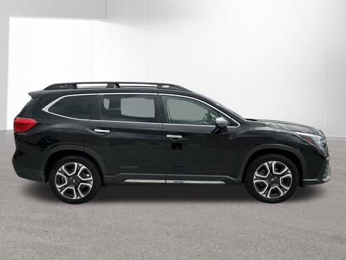Crystal Black Silica 2023 Subaru Ascent Touring 7-Passenger