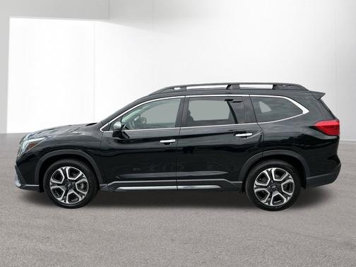 Crystal Black Silica 2023 Subaru Ascent Touring 7-Passenger