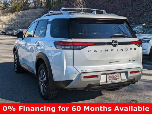 2025 Nissan Pathfinder SL 4WD
