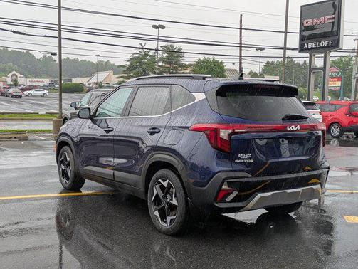 2024 Kia Seltos EX