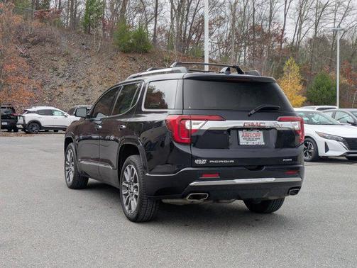 2021 GMC Acadia Denali