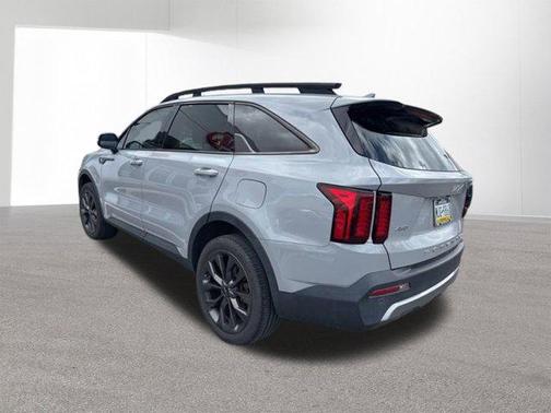 Wolf Gray 2022 Kia Sorento EX