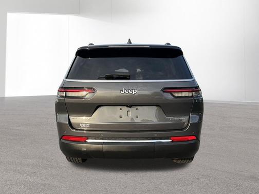 Baltic Gray Metallic Clearcoat 2023 Jeep Grand Cherokee L Limited