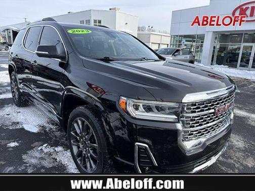 2023 GMC Acadia Denali
