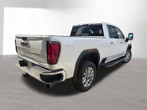 White Frost Tricoat 2023 GMC Sierra 2500 Denali