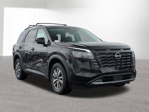 Super Black 2026 Nissan Pathfinder SL