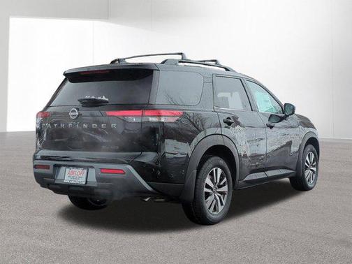 Super Black 2026 Nissan Pathfinder SL