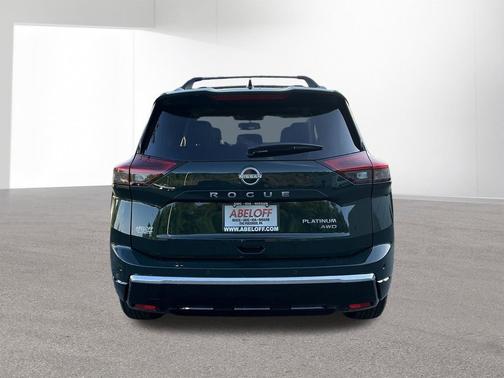 Obsidian Green 2026 Nissan Rogue Platinum