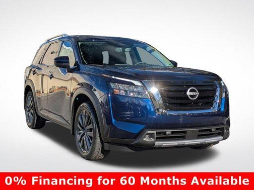 2025 Nissan Pathfinder SL 4WD