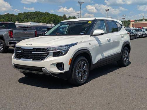 2025 Kia Seltos LX