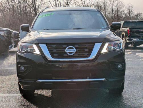2019 Nissan Pathfinder Platinum