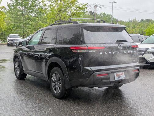 2025 Nissan Pathfinder SV 4WD