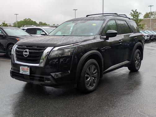 2025 Nissan Pathfinder SV 4WD
