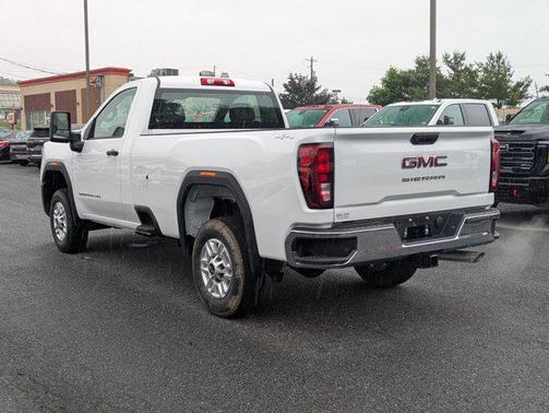 2025 GMC Sierra 2500 Base