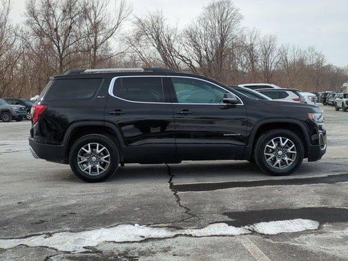 2023 GMC Acadia AWD SLT