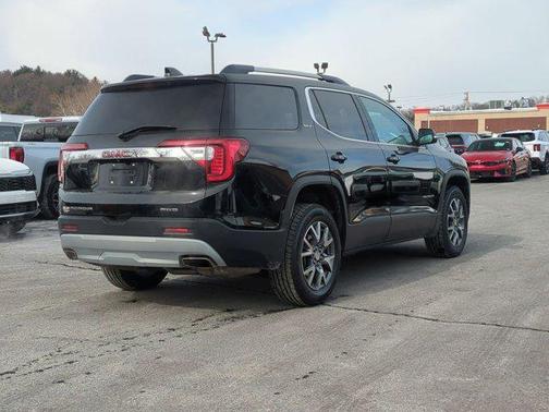 2023 GMC Acadia AWD SLT