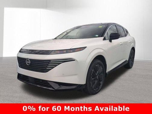 Everest White Pearl Tricoat/Super Black 2026 Nissan Murano Platinum