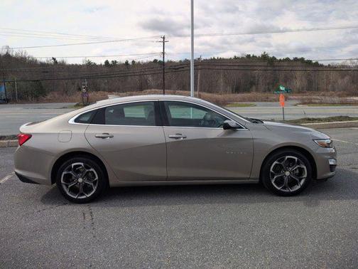 Mineral Gray Metallic 2023 Chevrolet Malibu FWD 1LT