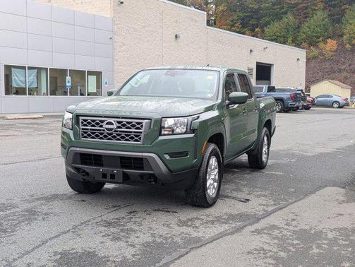 2023 Nissan Frontier SV