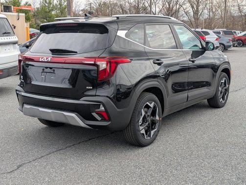 2025 Kia Seltos EX
