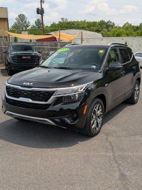 2023 Kia Seltos EX