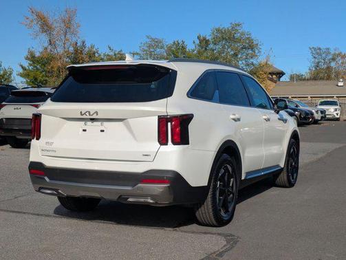 2026 Kia Sorento Hybrid EX