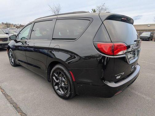 2019 Chrysler Pacifica Touring-L Plus