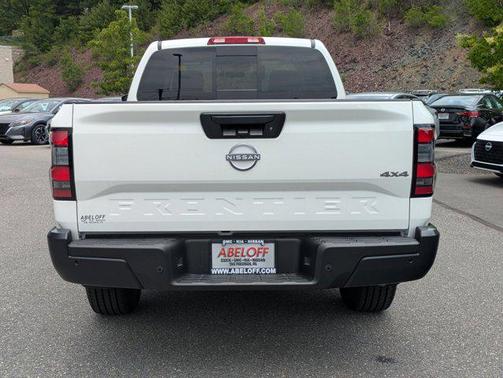 2025 Nissan Frontier S
