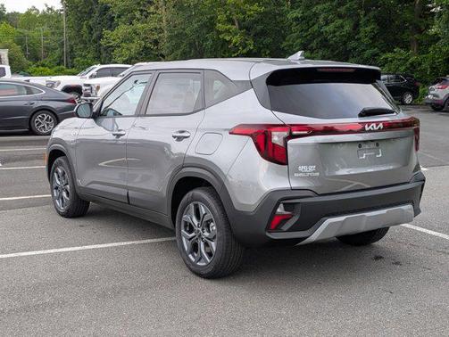 2025 Kia Seltos LX
