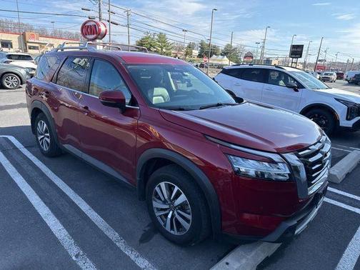 Scarlet Ember 2024 Nissan Pathfinder SL 4WD