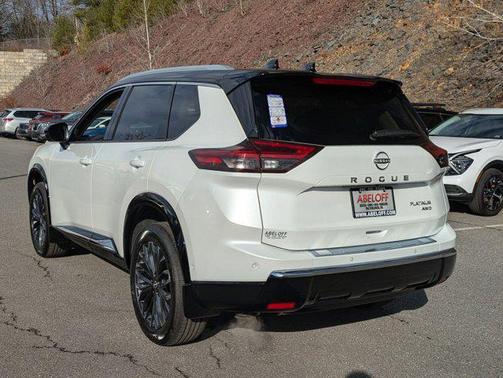 2025 Nissan Rogue Platinum