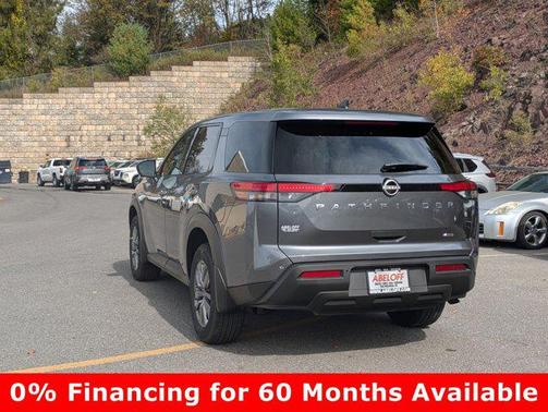 2025 Nissan Pathfinder S 4WD
