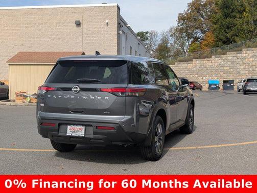 2025 Nissan Pathfinder S 4WD