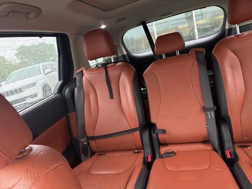 2024 Kia Carnival SX Prestige