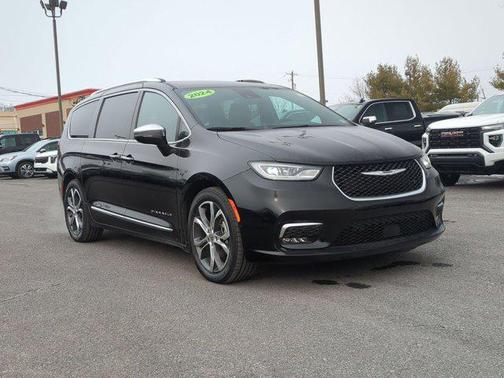 2024 Chrysler Pacifica L