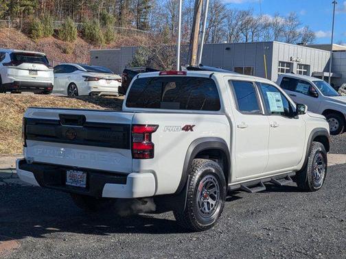 2025 Nissan Frontier PRO-4X