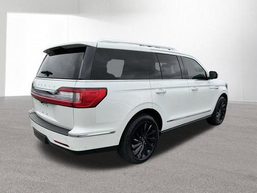 Pristine White 2020 Lincoln Navigator Reserve