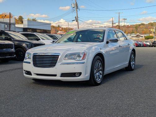 2014 Chrysler 300C Base